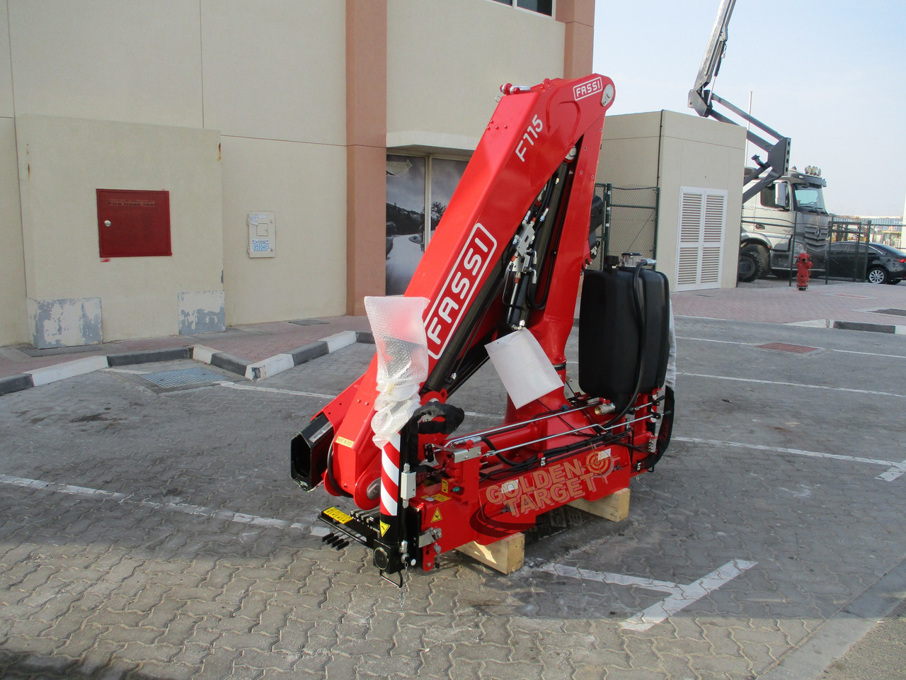 Fassi F115A.0.22 CRANE - Grue auxiliaire: photos 2 Fassi F115A.0.22 CRANE - Grue auxiliaire: photos 2