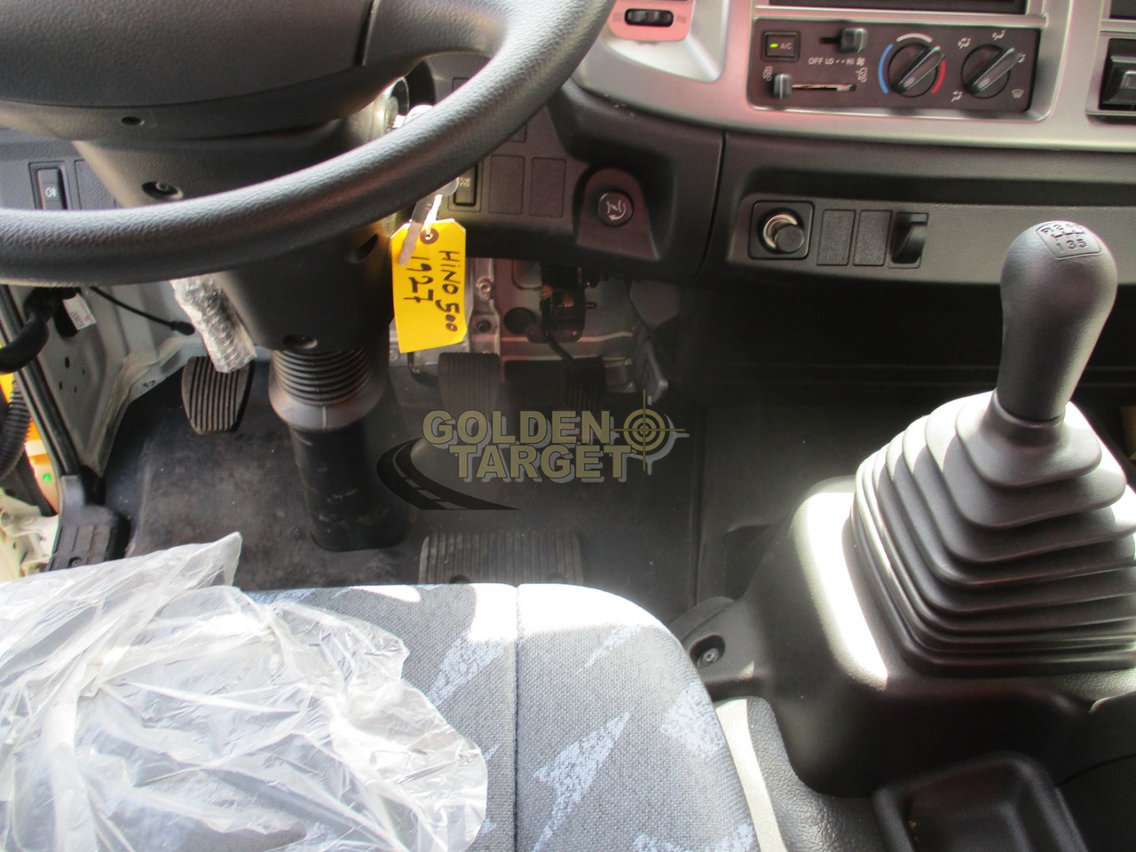 HINO 500 1927 4x2 SANY PALFINGER SPS20000 Crane - crédit-bail HINO 500 1927 4x2 SANY PALFINGER SPS20000 Crane: photos 13 HINO 500 1927 4x2 SANY PALFINGER SPS20000 Crane - crédit-bail HINO 500 1927 4x2 SANY PALFINGER SPS20000 Crane: photos 13