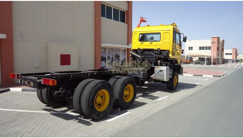 Nissan CZ4YL - Semi-remorque châssis: photos 3 Nissan CZ4YL - Semi-remorque châssis: photos 3