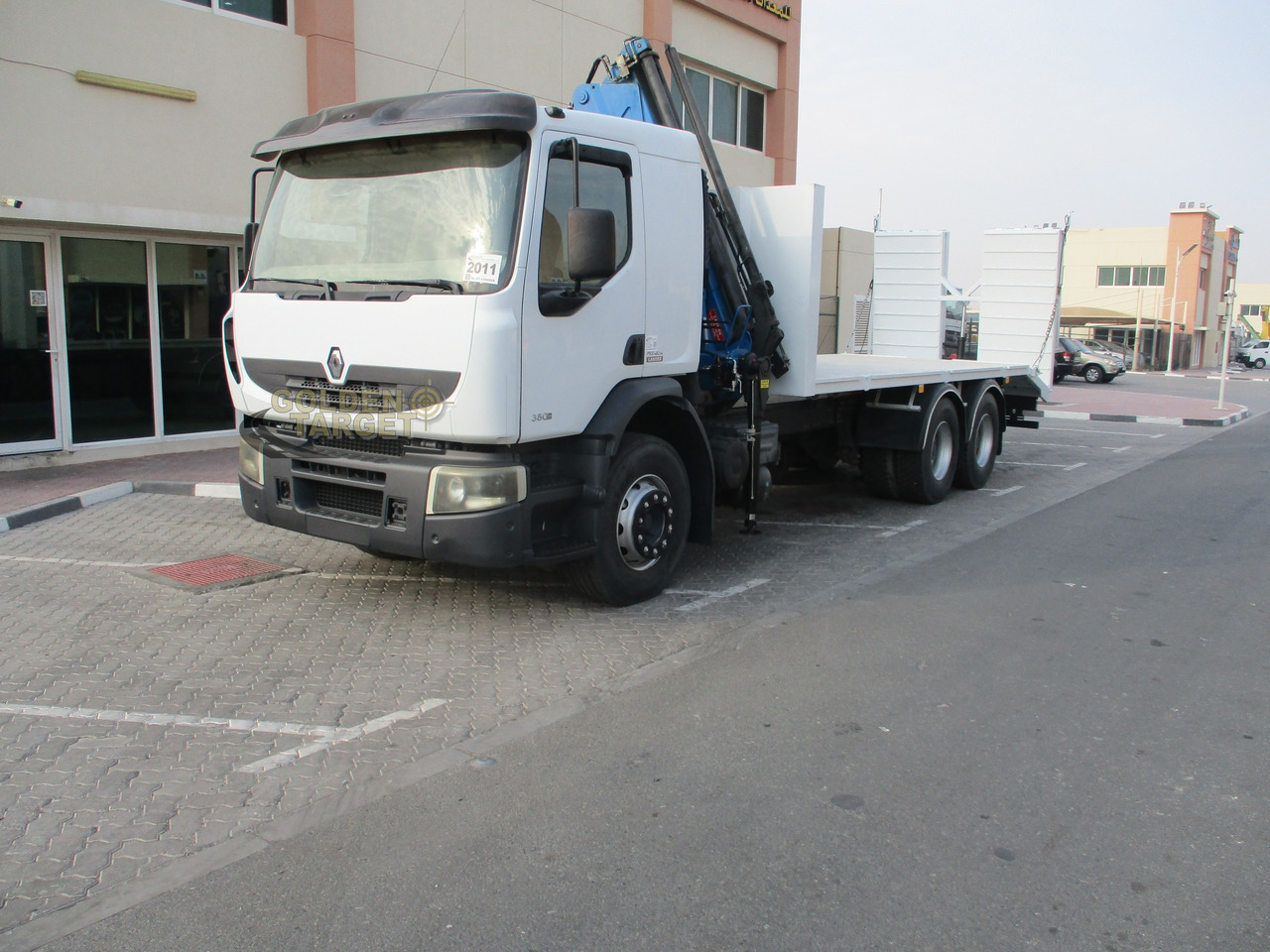 RENAULT Kerax 380 6×4 Crane Truck - Camion grue: photos 2 RENAULT Kerax 380 6×4 Crane Truck - Camion grue: photos 2
