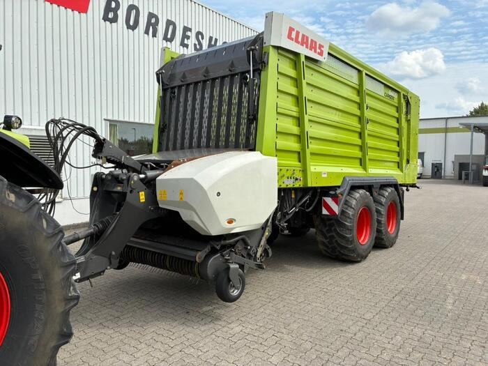 Claas CARGOS 8400 - Autochargeuse: photos 1 Claas CARGOS 8400 - Autochargeuse: photos 1