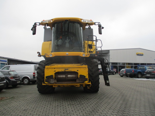 New Holland CR 9060 Elevation - Moissonneuse-batteuse: photos 1 New Holland CR 9060 Elevation - Moissonneuse-batteuse: photos 1