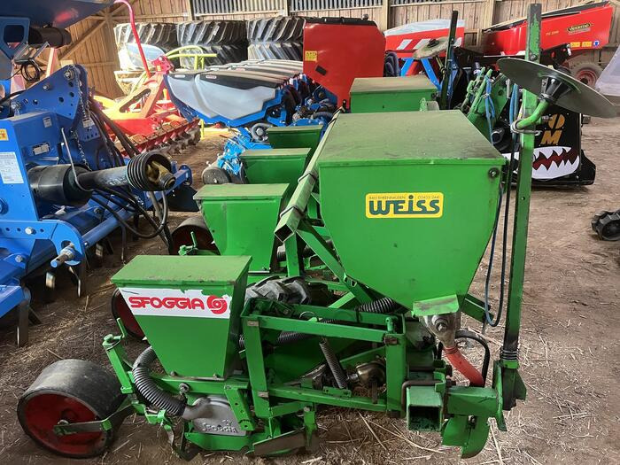 Sfoggia 4 FILE - Semoir: photos 4 Sfoggia 4 FILE - Semoir: photos 4