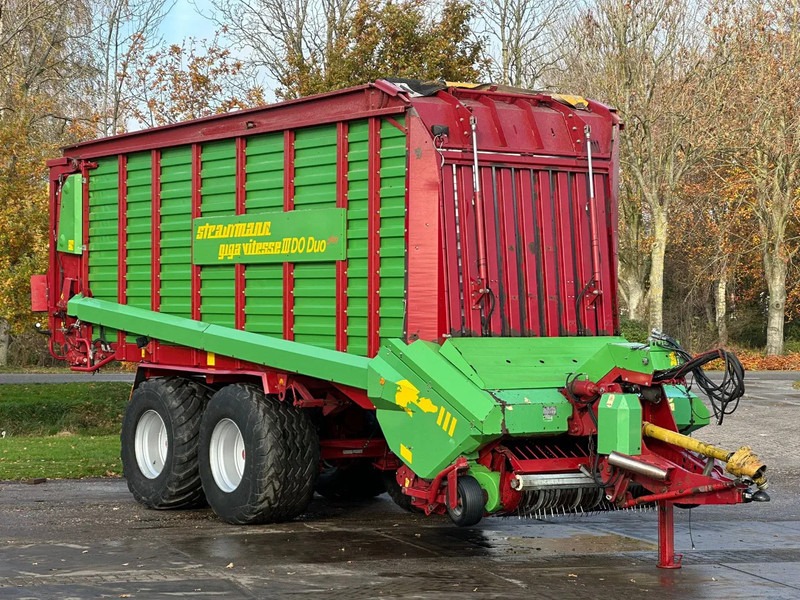 Strautmann Giga Vitesse III 3 Ladewagen Opraapwagen - Machine agricole: photos 4 Strautmann Giga Vitesse III 3 Ladewagen Opraapwagen - Machine agricole: photos 4
