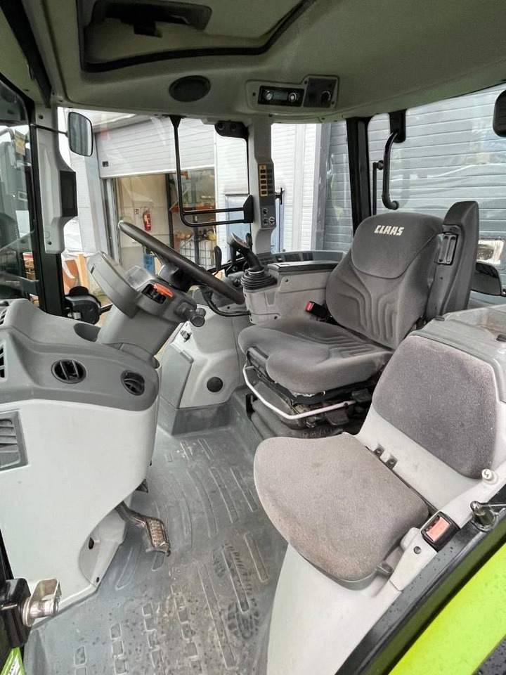 Tracteur agricole Claas Arion 440 CIS: photos 7