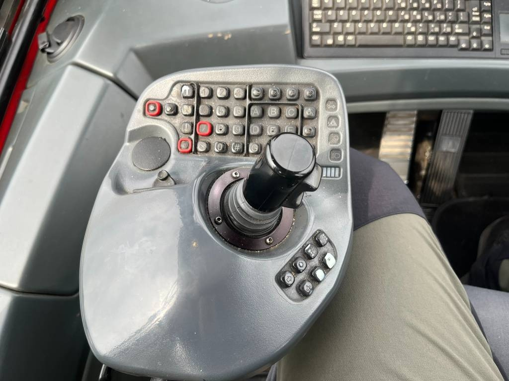 Porteur Komatsu 845: photos 23