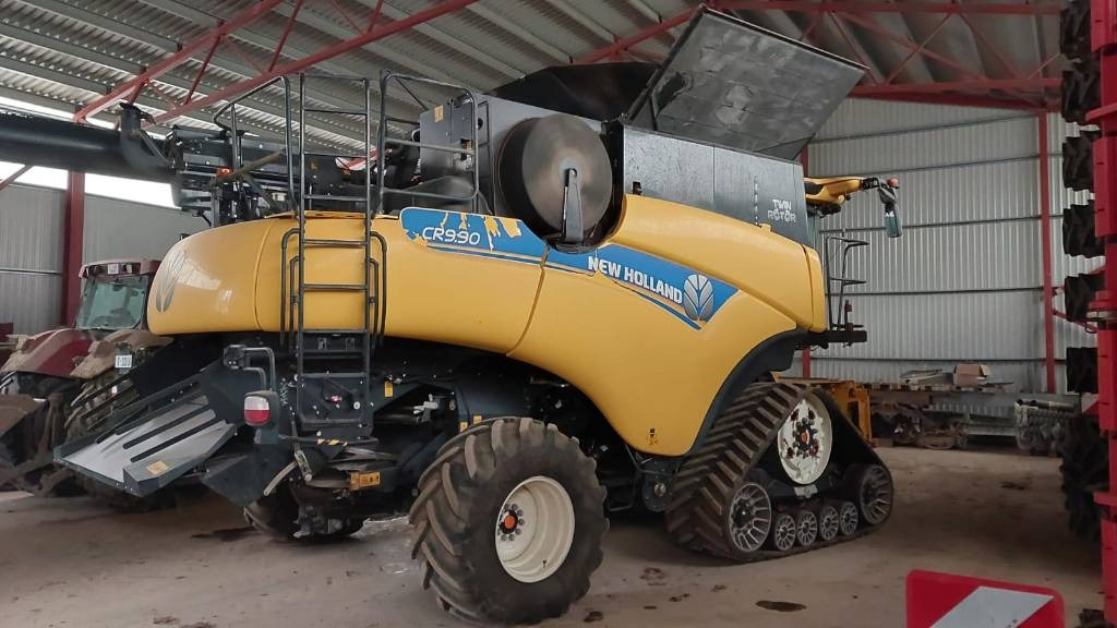 New Holland CR 9.90  - Moissonneuse-batteuse: photos 3 New Holland CR 9.90  - Moissonneuse-batteuse: photos 3