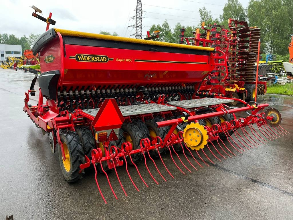 Vaderstad Rapid RD400C - Combiné de semis: photos 4 Vaderstad Rapid RD400C - Combiné de semis: photos 4