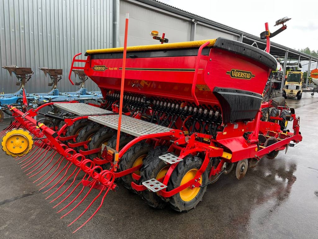 Vaderstad Rapid RD400C - Combiné de semis: photos 3 Vaderstad Rapid RD400C - Combiné de semis: photos 3