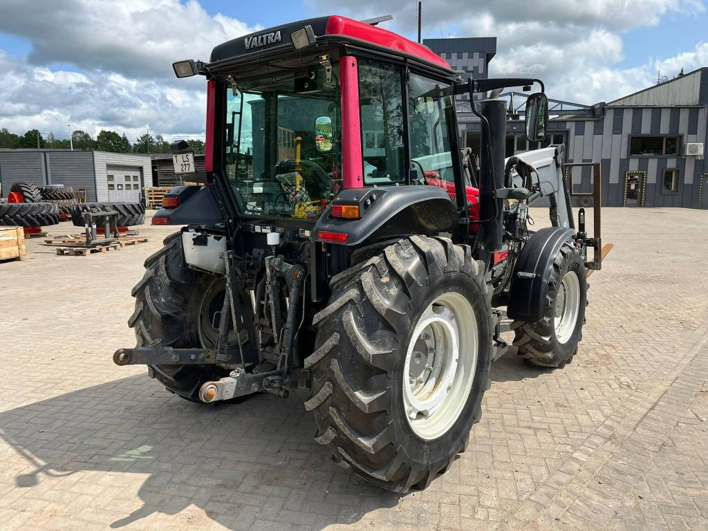 Tracteur agricole Valtra A 93: photos 7