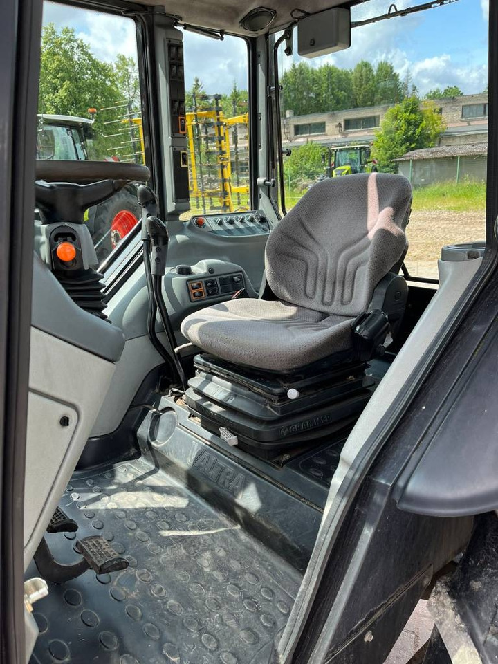 Tracteur agricole Valtra A 93: photos 15