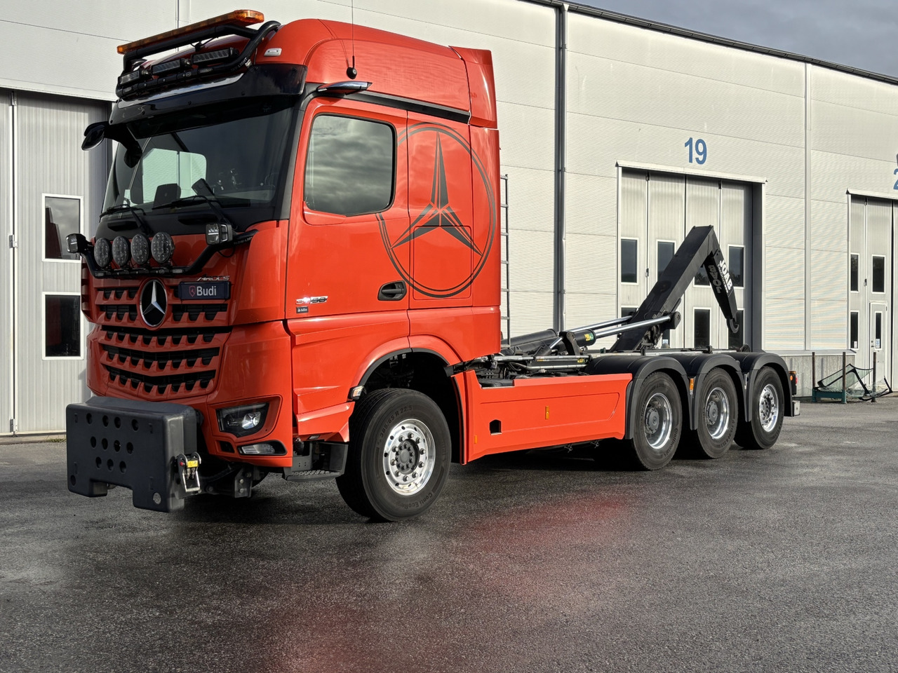 Tridemväxlare Mercedes-Benz Arocs 3758 -2023 | JOAB 24 ton | Plogutrustad - Camion ampliroll: photos 1 Tridemväxlare Mercedes-Benz Arocs 3758 -2023 | JOAB 24 ton | Plogutrustad - Camion ampliroll: photos 1