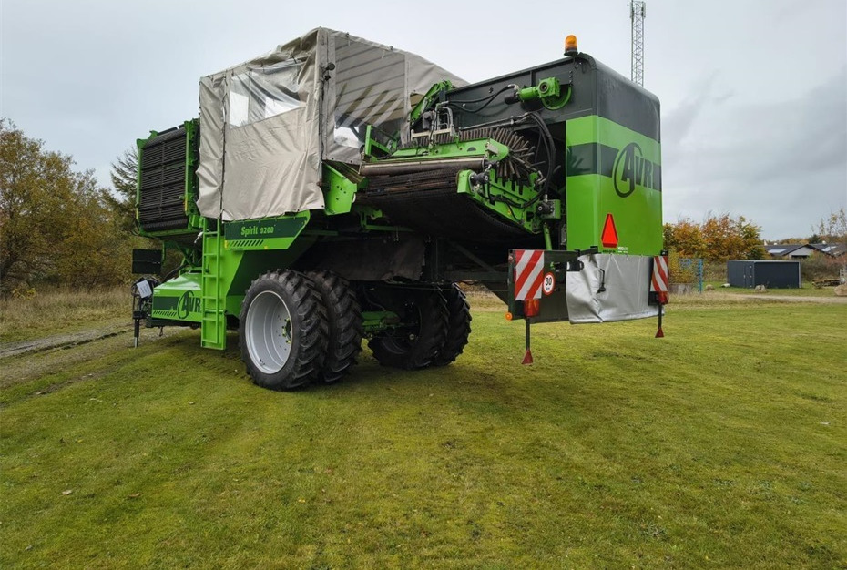 AVR Spirit 9200CR - Arracheuse de pommes de terre: photos 4 AVR Spirit 9200CR - Arracheuse de pommes de terre: photos 4