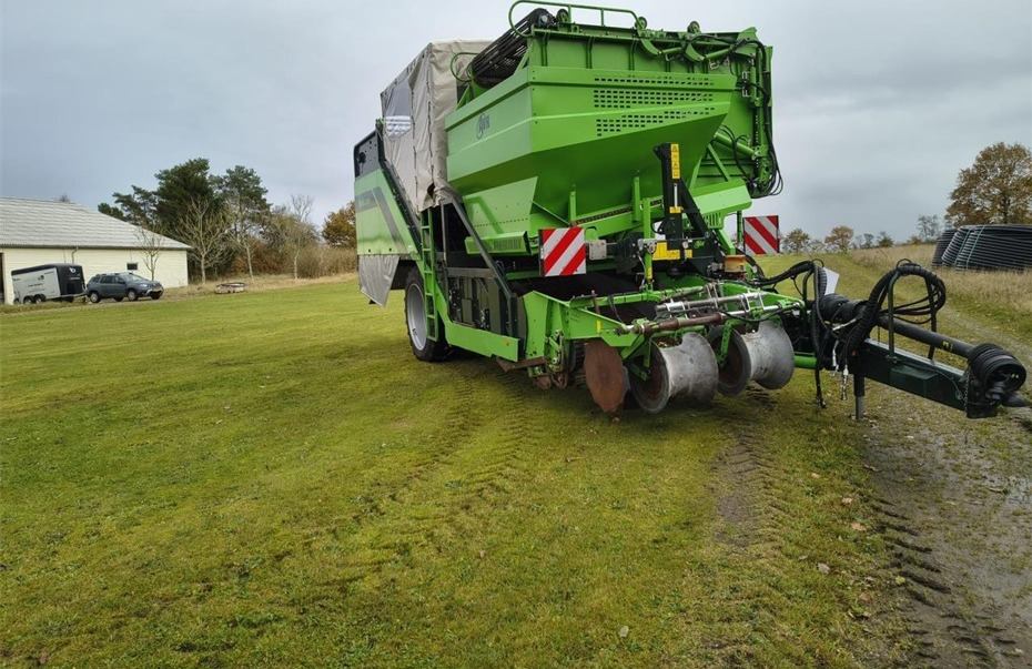 AVR Spirit 9200CR - Arracheuse de pommes de terre: photos 3 AVR Spirit 9200CR - Arracheuse de pommes de terre: photos 3