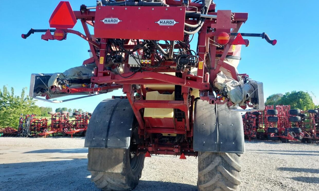 Pulvérisateur traîné Hardi Commander 7000i - 36 m Twin: photos 7