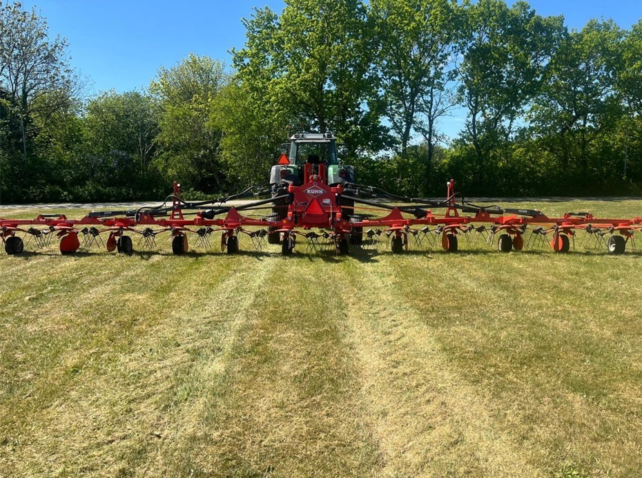 Kuhn 13M SPREDER - Faneuse: photos 1 Kuhn 13M SPREDER - Faneuse: photos 1