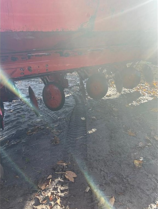 Underhaug UN-3200 - Planteuse de pommes de terre: photos 4 Underhaug UN-3200 - Planteuse de pommes de terre: photos 4