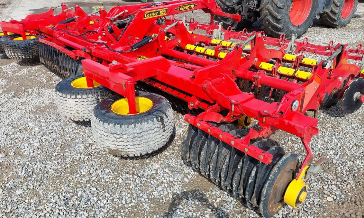 Cover crop Väderstad Carrier 820 tallerkenharve: photos 10