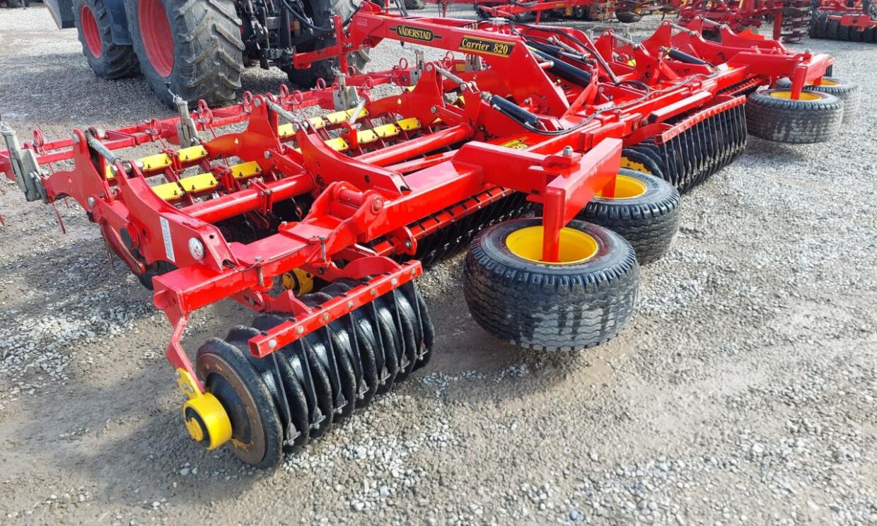 Cover crop Väderstad Carrier 820 tallerkenharve: photos 9