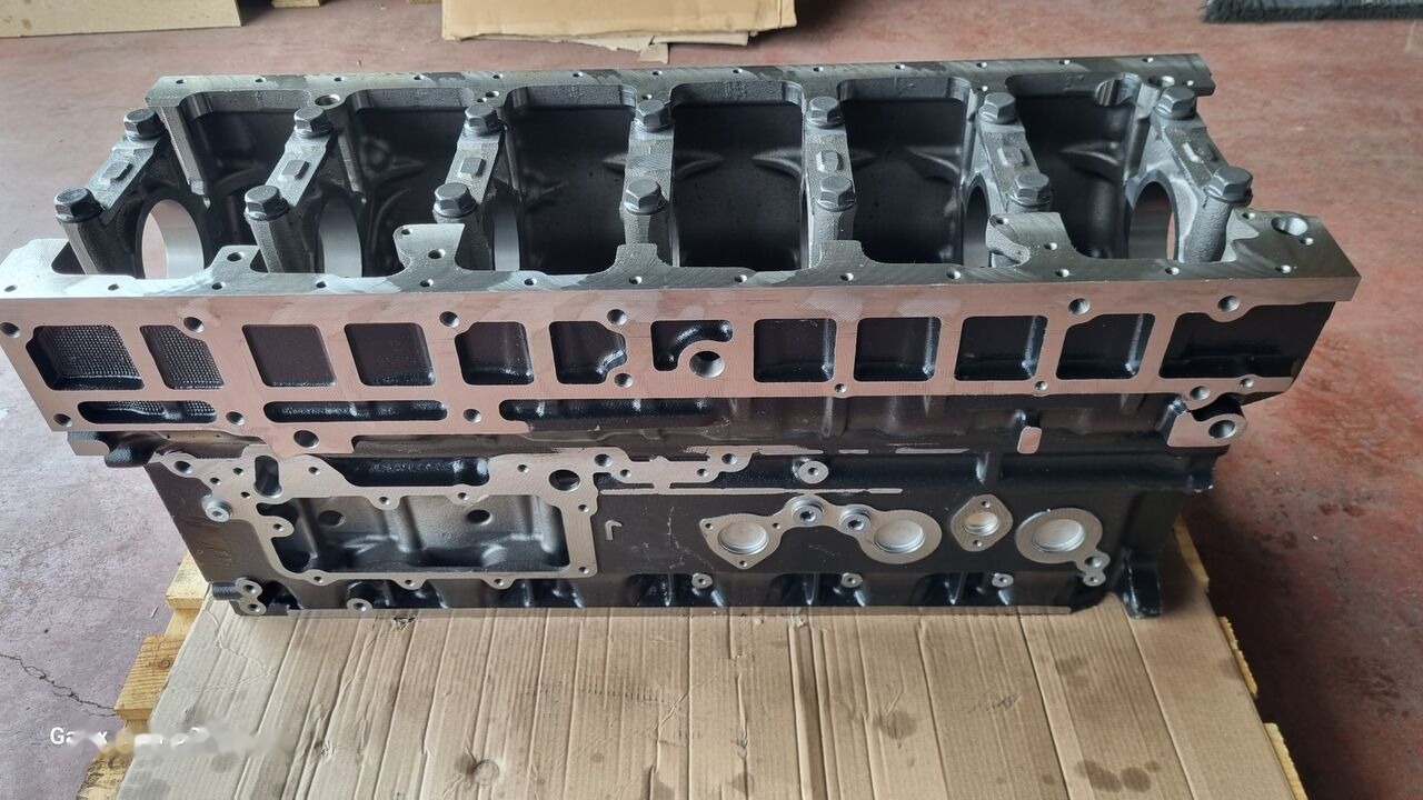 Mercedes-Benz OM 460 LA A4600110601 Mercedes-Benz - Bloc-cylindres pour Camion: photos 3 Mercedes-Benz OM 460 LA A4600110601 Mercedes-Benz - Bloc-cylindres pour Camion: photos 3