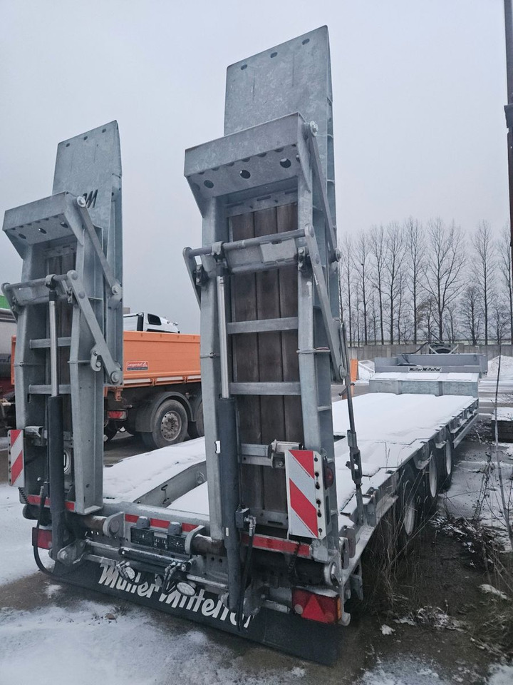Müller-Mitteltal TS 3 Tieflader nur ca. 6.000km gefahren 42t - Semi-remorque surbaissé: photos 3 Müller-Mitteltal TS 3 Tieflader nur ca. 6.000km gefahren 42t - Semi-remorque surbaissé: photos 3