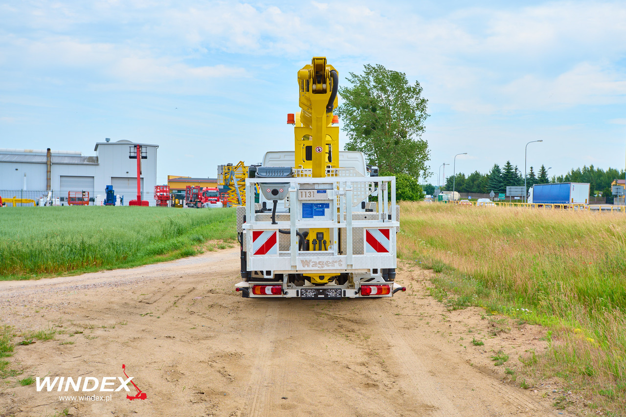 PALFINGER P 300 KS - Nacelle: photos 4 PALFINGER P 300 KS - Nacelle: photos 4