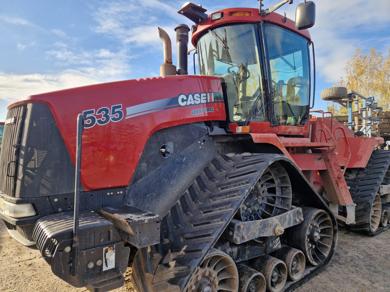 Case IH 535 Steiger Quadtrac - Tracteur à chenilles: photos 1 Case IH 535 Steiger Quadtrac - Tracteur à chenilles: photos 1