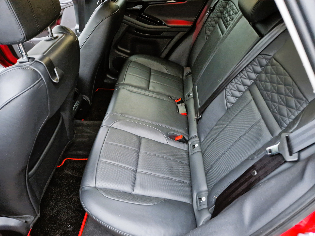 SUV Range Rover Evoque: photos 17