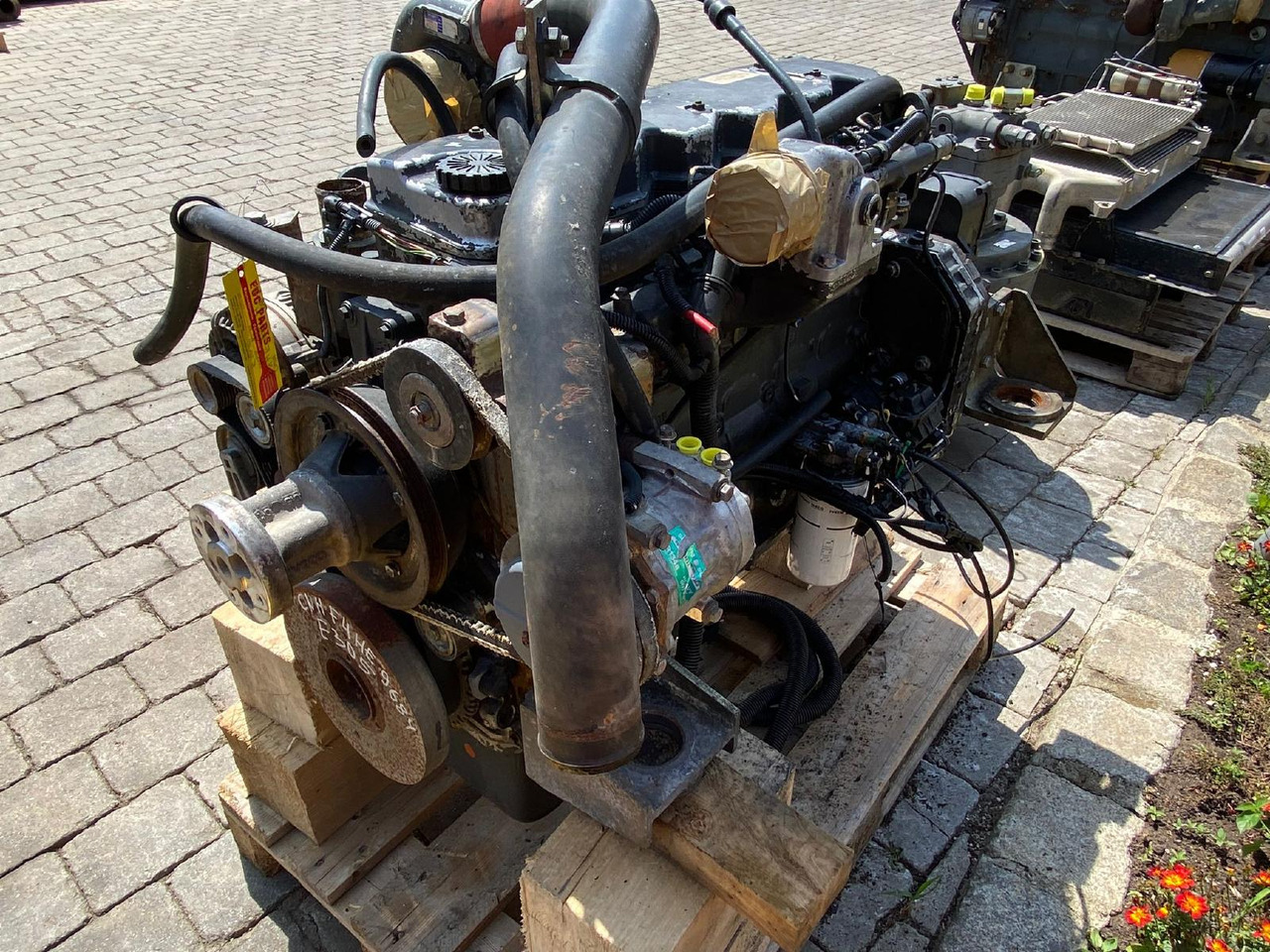 Moteur pour Engins de chantier CNH F4HE9684H aus New Holland E 305: photos 6