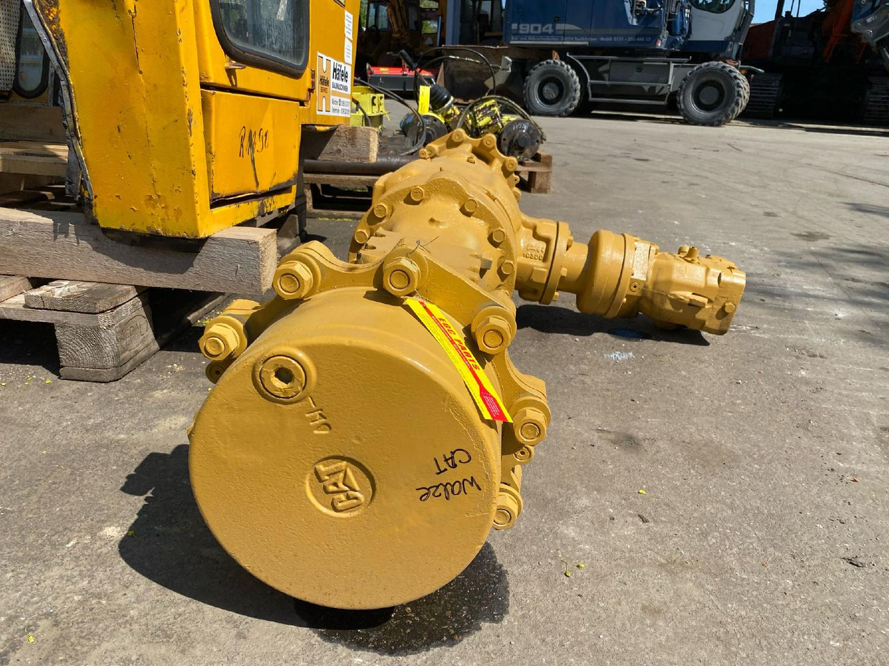 Essieu et pièces pour Engins de chantier Caterpillar Walzenzug: photos 6