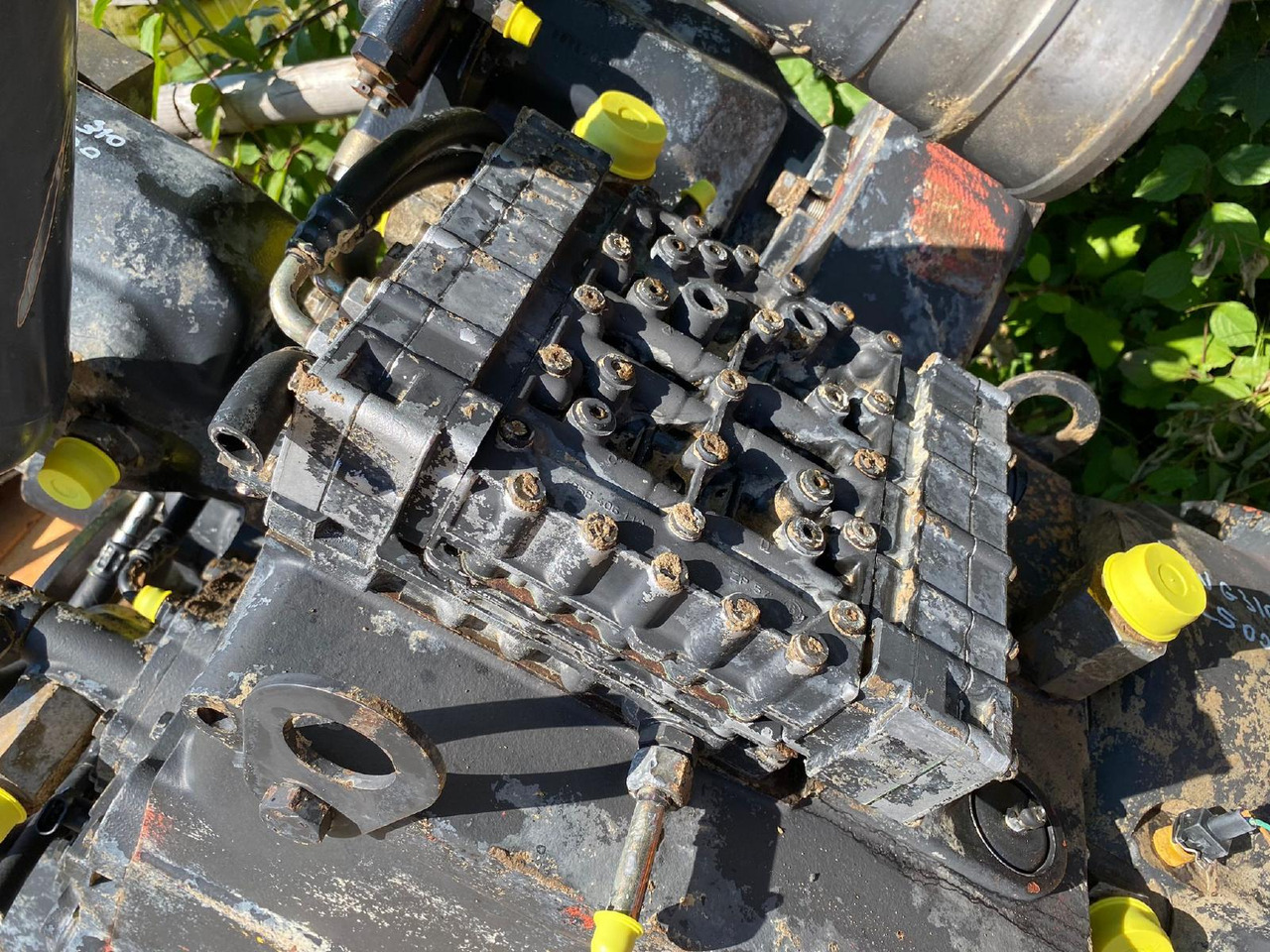 Doosan ZF 4WG 310 aus DL 500 - Boîte de vitesse pour Engins de chantier: photos 5 Doosan ZF 4WG 310 aus DL 500 - Boîte de vitesse pour Engins de chantier: photos 5