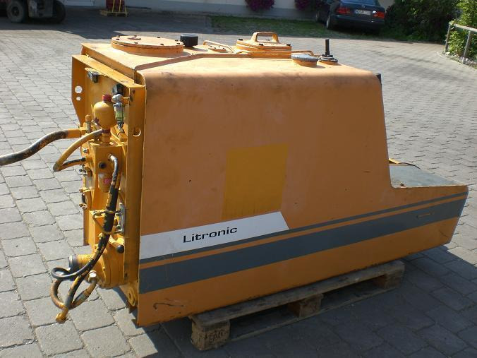 Liebherr 912 LC-Lit. - Réservoir hydraulique pour Engins de chantier: photos 5 Liebherr 912 LC-Lit. - Réservoir hydraulique pour Engins de chantier: photos 5