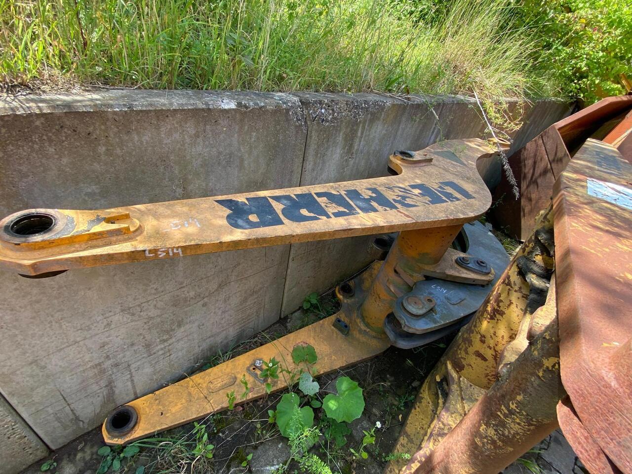 Liebherr L 514 - Flèche: photos 1 Liebherr L 514 - Flèche: photos 1