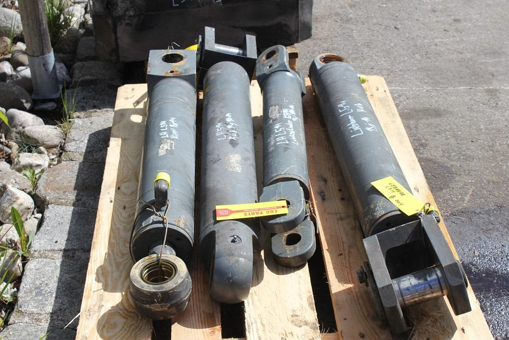 Liebherr L514 - Vérin hydraulique pour Engins de chantier: photos 5 Liebherr L514 - Vérin hydraulique pour Engins de chantier: photos 5