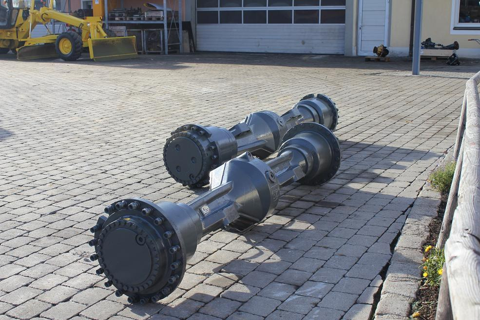 Essieu et pièces pour Engins de chantier Liebherr LH 551 Achse 411/LK: photos 11