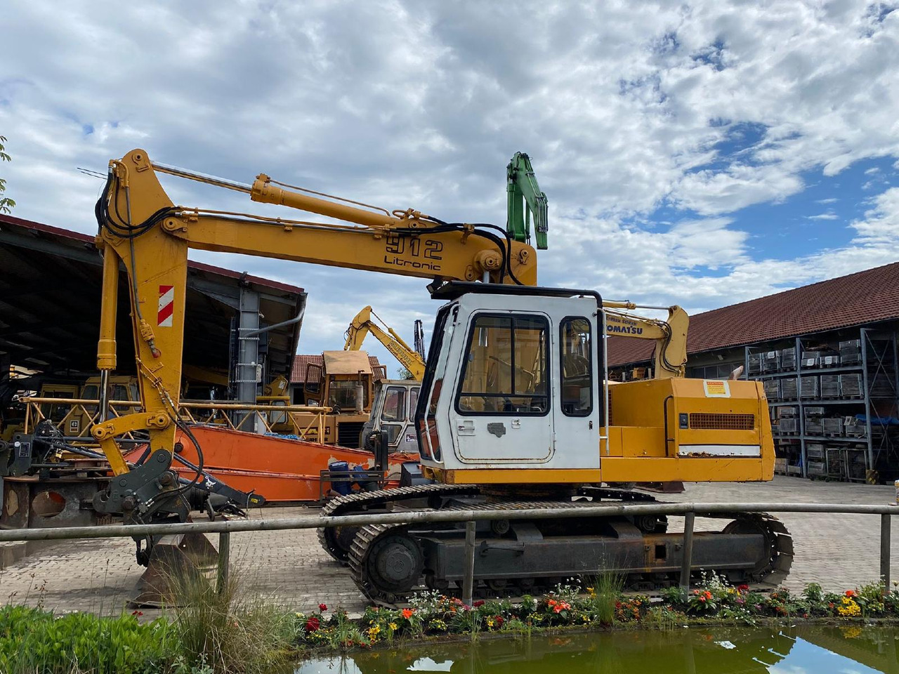 Liebherr R 912 LIT - Pelle sur chenille: photos 5 Liebherr R 912 LIT - Pelle sur chenille: photos 5