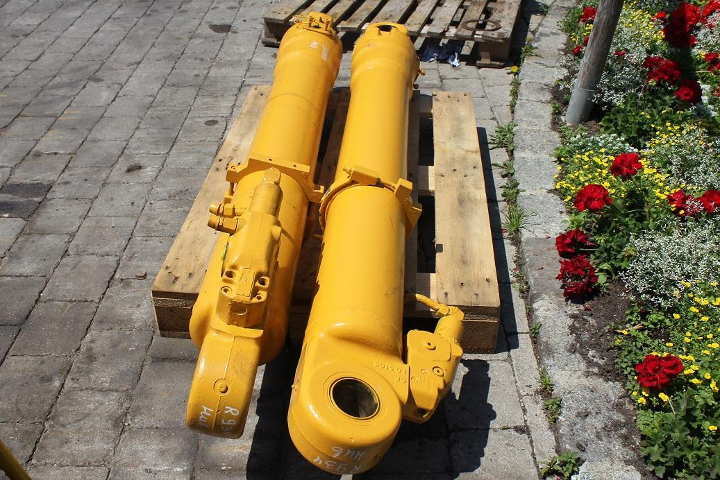 Liebherr R 934 LIT - Vérin hydraulique pour Engins de chantier: photos 5 Liebherr R 934 LIT - Vérin hydraulique pour Engins de chantier: photos 5