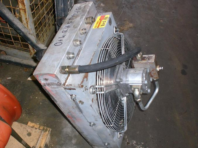 O&K RH 5 PMS - Radiateur d'huile pour Engins de chantier: photos 2 O&K RH 5 PMS - Radiateur d'huile pour Engins de chantier: photos 2