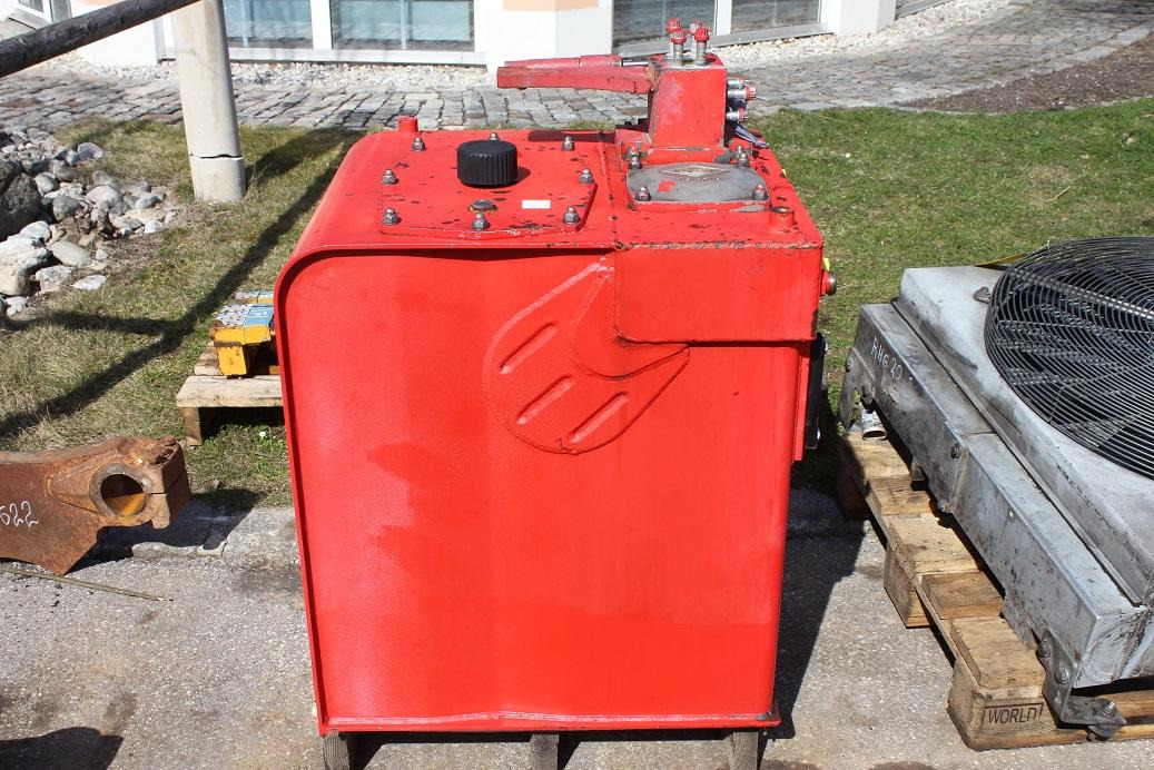Réservoir hydraulique pour Engins de chantier O&K RH 6.22: photos 8