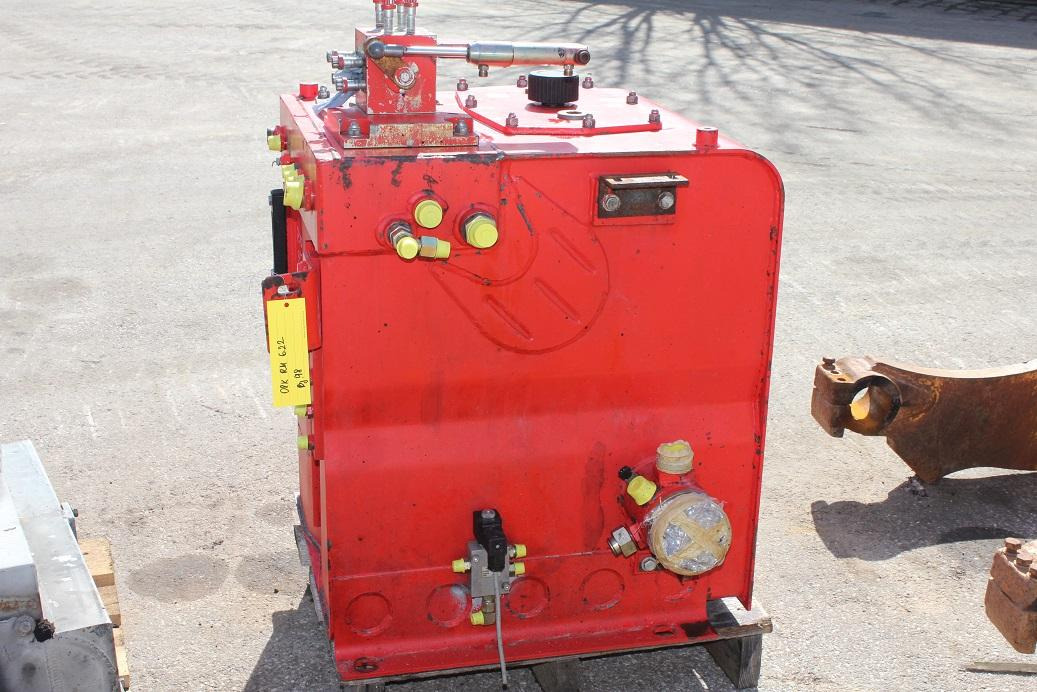 Réservoir hydraulique pour Engins de chantier O&K RH 6.22: photos 6