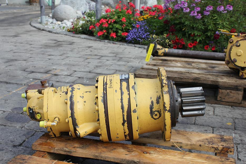 Transmital-Bonfigioli 705 T2 - Moteur de rotation pour Engins de chantier: photos 2 Transmital-Bonfigioli 705 T2 - Moteur de rotation pour Engins de chantier: photos 2