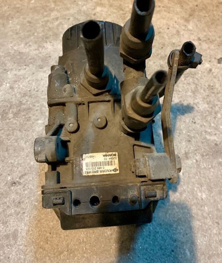 0486203025   Scania R - Valve de frein pour Camion: photos 2 0486203025   Scania R - Valve de frein pour Camion: photos 2