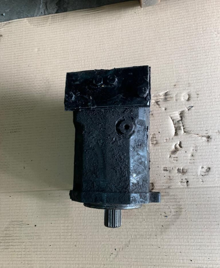 MAN 105 B03341F MAN truck - Pompe de support pour Camion: photos 1 MAN 105 B03341F MAN truck - Pompe de support pour Camion: photos 1