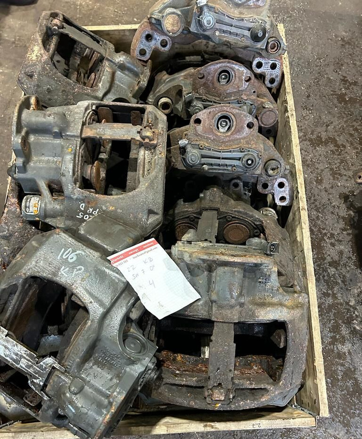 Mercedes-Benz Mercedes Actros SM 0* - Étrier de frein pour Camion: photos 4 Mercedes-Benz Mercedes Actros SM 0* - Étrier de frein pour Camion: photos 4