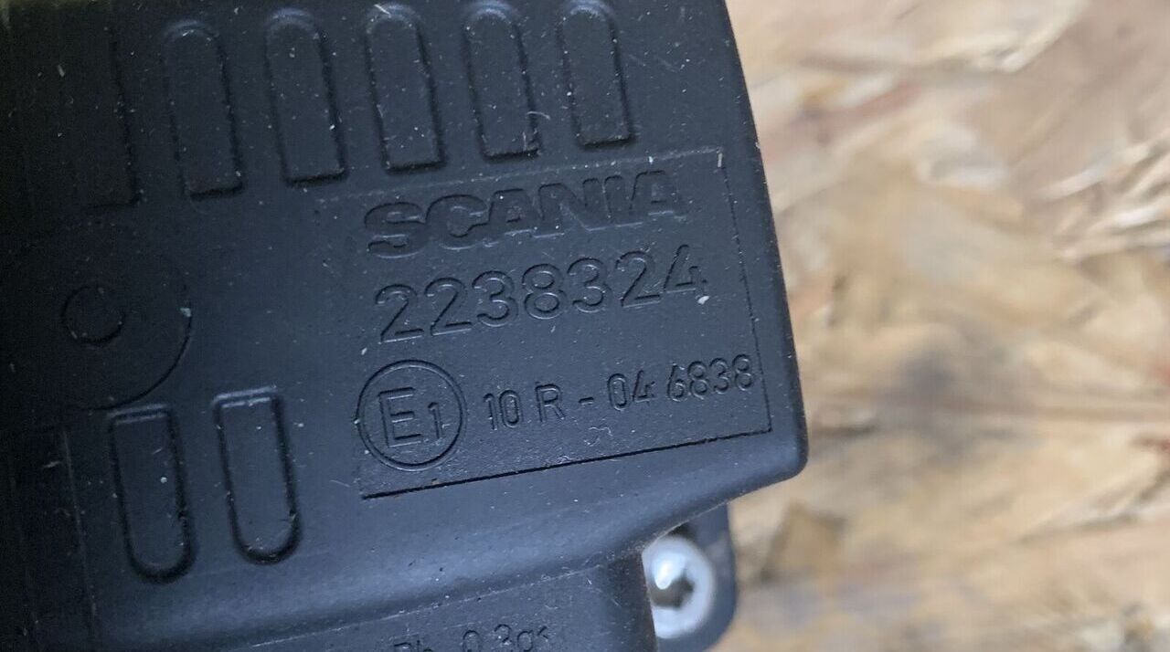 Scania Euro 6 2238324 Scania R, S, 2238324 - Système d'échappement pour Camion: photos 3 Scania Euro 6 2238324 Scania R, S, 2238324 - Système d'échappement pour Camion: photos 3