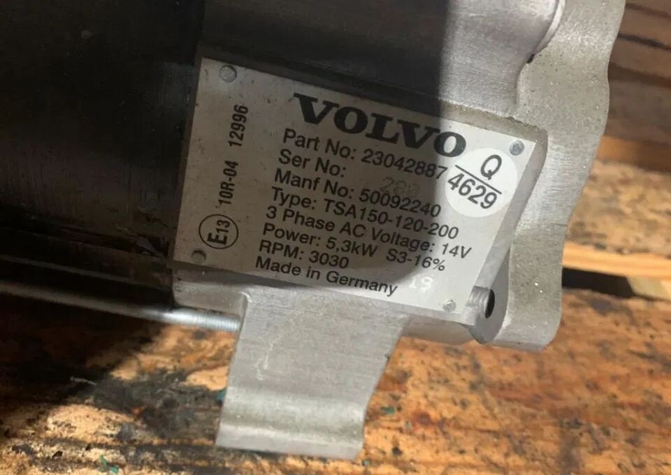 Volvo B5LH 2012 21543421 Volvo truck - Pompe de support pour Camion: photos 2 Volvo B5LH 2012 21543421 Volvo truck - Pompe de support pour Camion: photos 2