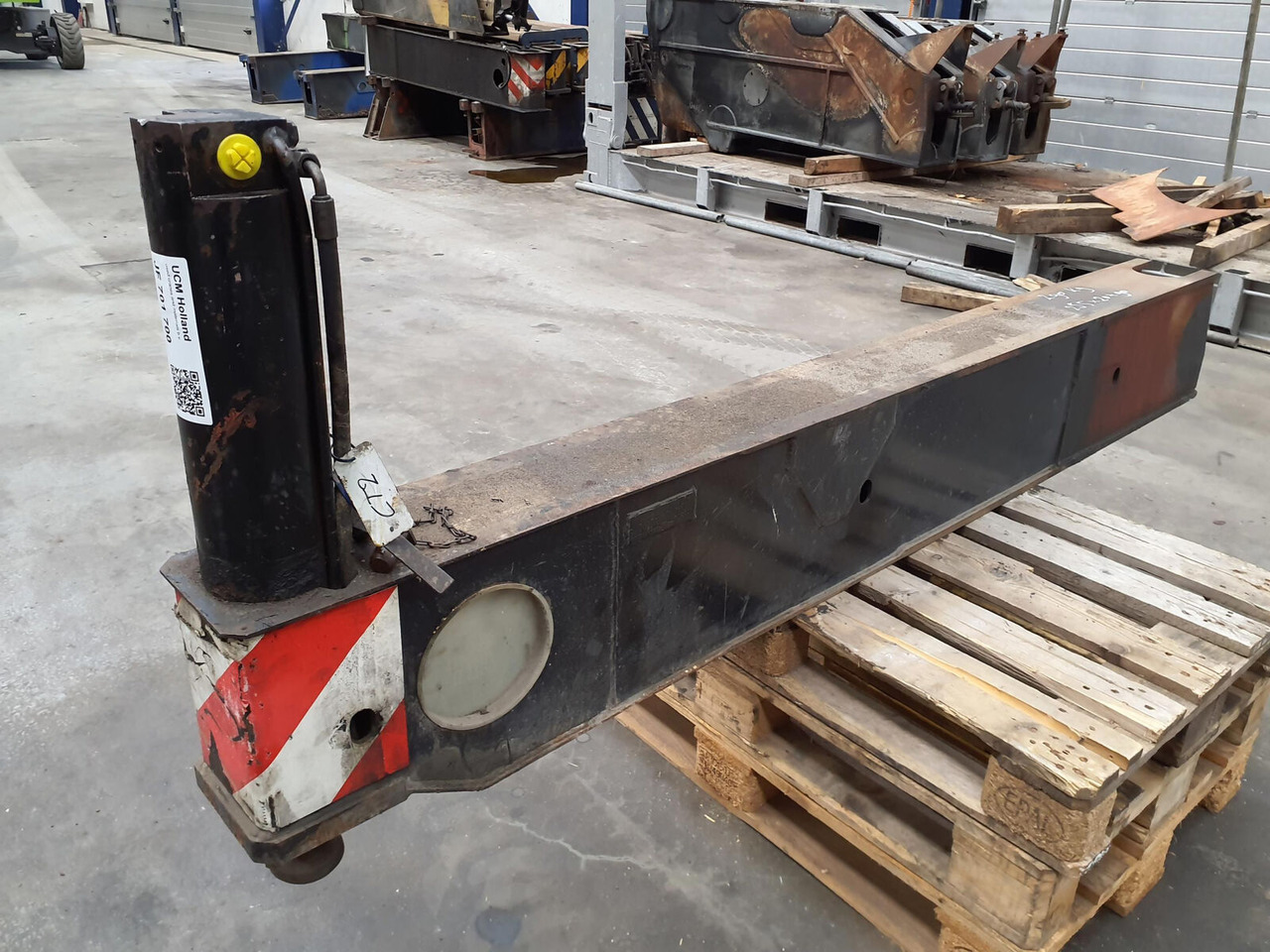 Compact truck CT-2 outrigger beam complete - Suspension pour Grue mobile: photos 2 Compact truck CT-2 outrigger beam complete - Suspension pour Grue mobile: photos 2