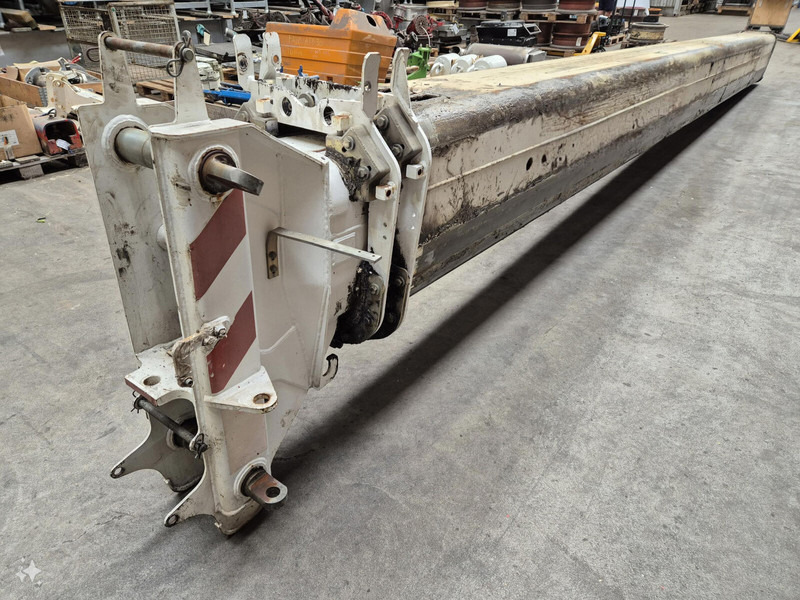 Demag Demag AC 35 Telescopic section 3 - Carrosserie et extérieur pour Grue: photos 2 Demag Demag AC 35 Telescopic section 3 - Carrosserie et extérieur pour Grue: photos 2