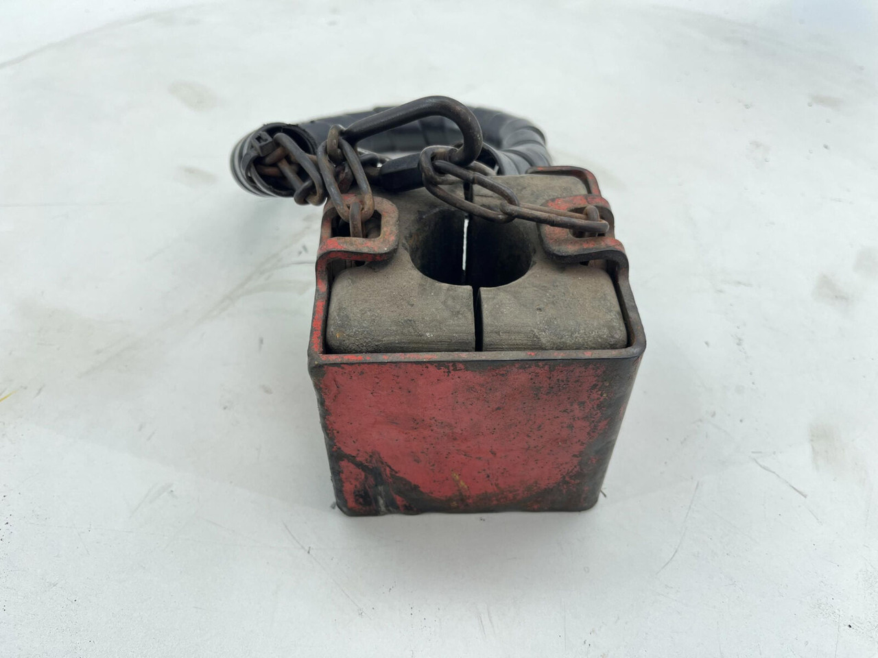 FAUN ATF 40G-2 Hoist limit weight with bracket complete - Contrepoids pour Grue mobile: photos 1 FAUN ATF 40G-2 Hoist limit weight with bracket complete - Contrepoids pour Grue mobile: photos 1