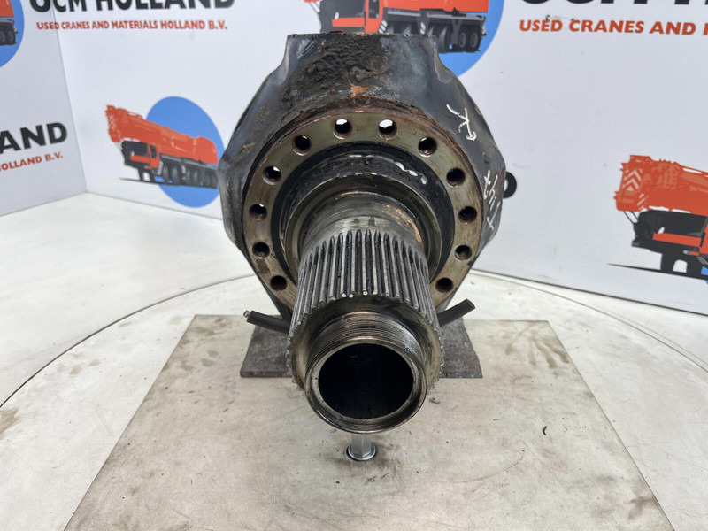 Faun ATF 45-3 Steering knuckle 16 holes axle 3 - Fusée d'essieu: photos 2 Faun ATF 45-3 Steering knuckle 16 holes axle 3 - Fusée d'essieu: photos 2